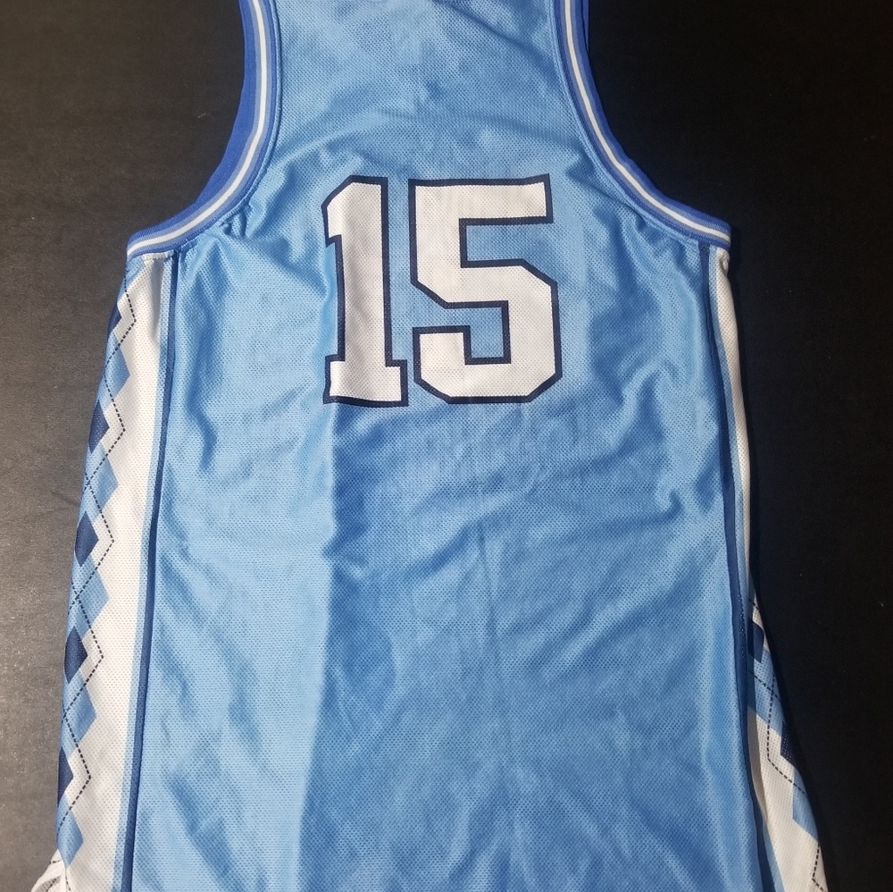 Vintage University of North Carolina Vince Carter jersey - Picture 2 of 7